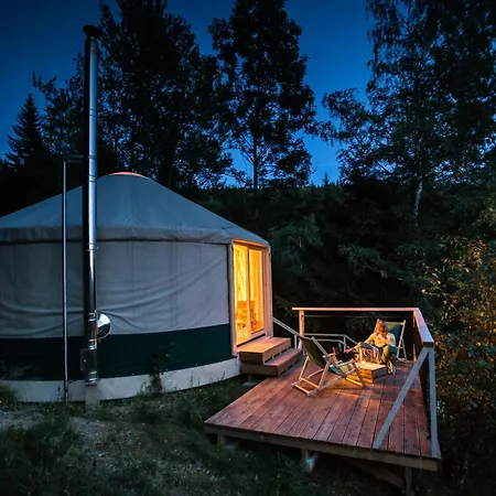 خيمة فخمة Kryjowka - Jurty Ukryte Wsrod Zieleni Leszczyniec