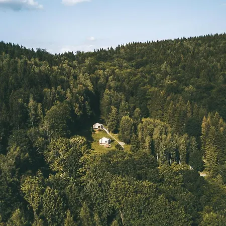 Kryjowka - Jurty Ukryte Wsrod Zieleni Luxury tent Leszczyniec