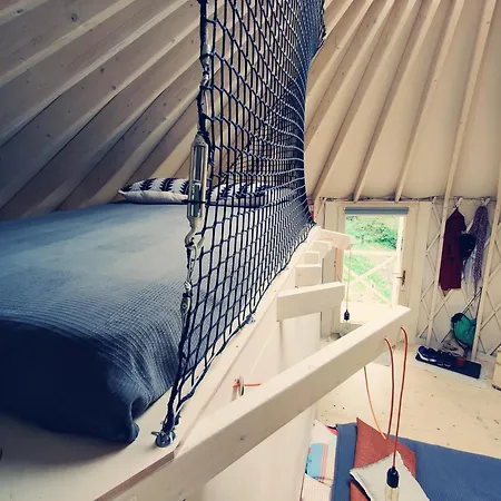 Luxury tent Kryjowka - Jurty Ukryte Wsrod Zieleni *