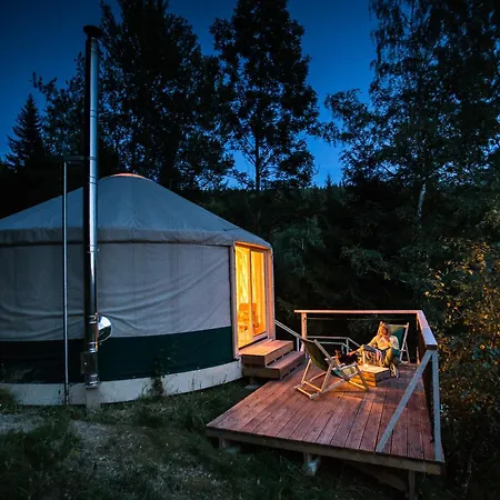 Luxury tent Kryjowka - Jurty Ukryte Wsrod Zieleni *