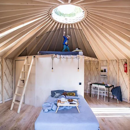 خيمة فخمة Kryjowka - Jurty Ukryte Wsrod Zieleni *