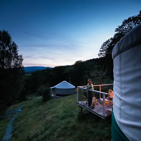 Luxury tent Kryjowka - Jurty Ukryte Wsrod Zieleni Leszczyniec