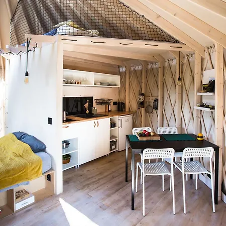 Kryjowka - Jurty Ukryte Wsrod Zieleni خيمة فخمة