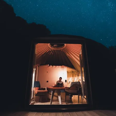 خيمة فخمة Kryjowka - Jurty Ukryte Wsrod Zieleni