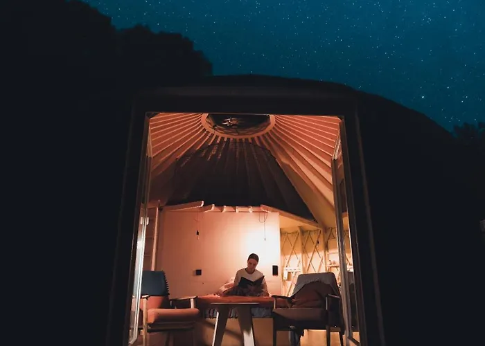 Luxusní stan Kryjowka - Jurty Ukryte Wsrod Zieleni