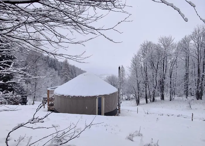 Kryjowka - Jurty Ukryte Wsrod Zieleni Luxusní stan Leszczyniec