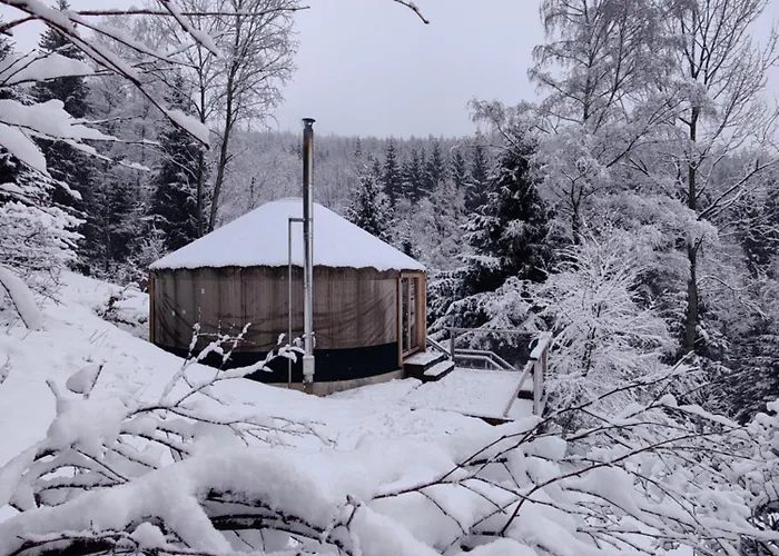 Kryjowka - Jurty Ukryte Wsrod Zieleni Leszczyniec