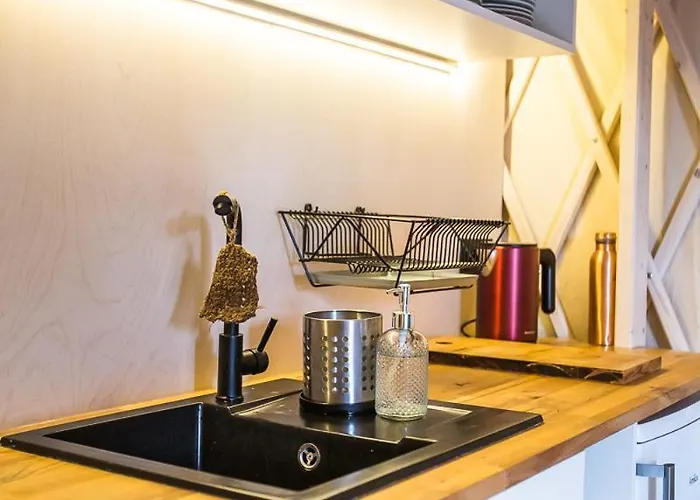 Kryjowka - Jurty Ukryte Wsrod Zieleni Οργανωμένο κάμπινγκ *