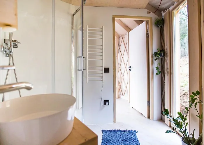 Luxusní stan Kryjowka - Jurty Ukryte Wsrod Zieleni Leszczyniec